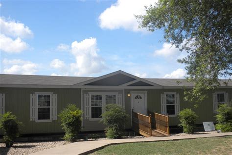 oakwood mobile home dealers.